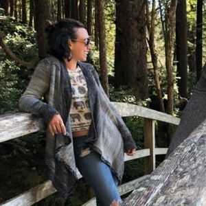 Meet your Posher, Davida